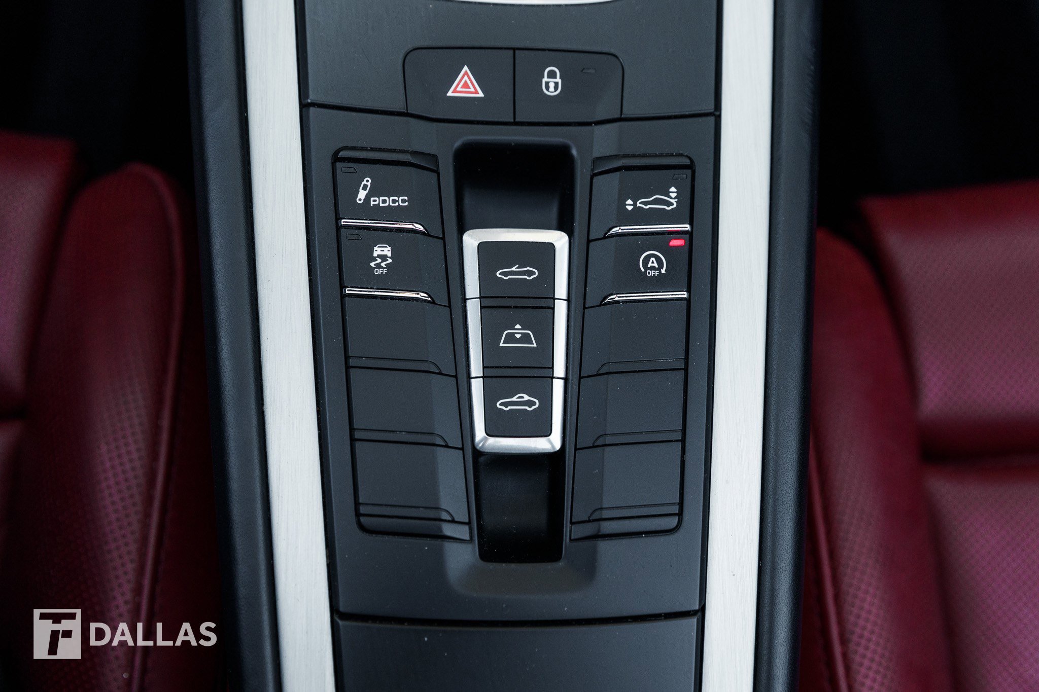 Used 2017 Porsche 911 Turbo S image 32