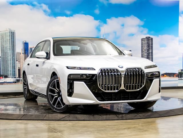 Used 2026 BMW 740i xDrive w/ Executive Package AWD/4WD video 1