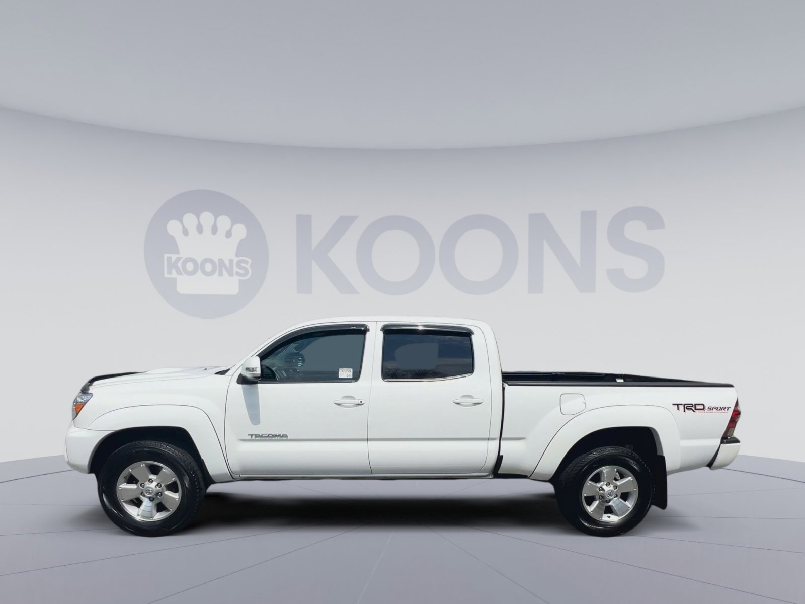 Used 2015 Toyota Tacoma 4x4 Double Cab w/ TRD Sport Package image 7