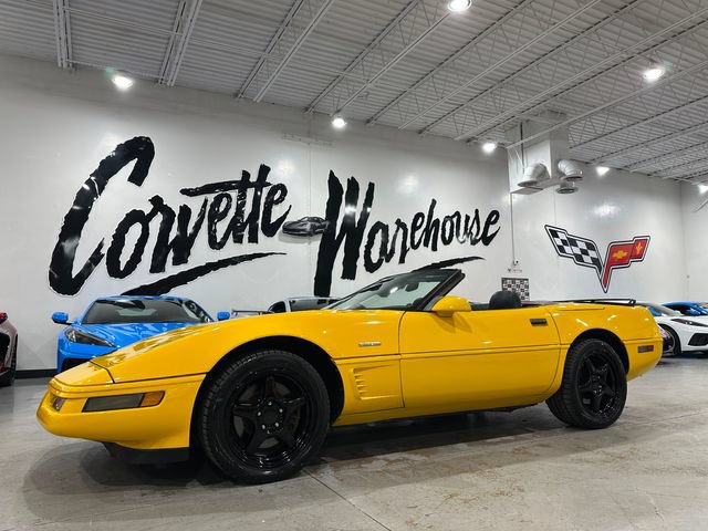 Used 1996 Chevrolet Corvette Convertible RWD image 2