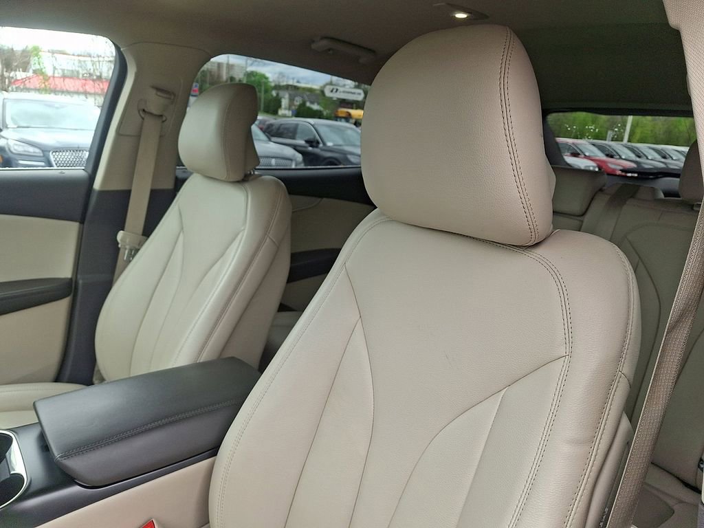 Used 2019 Lincoln Nautilus Premier AWD/4WD image 14