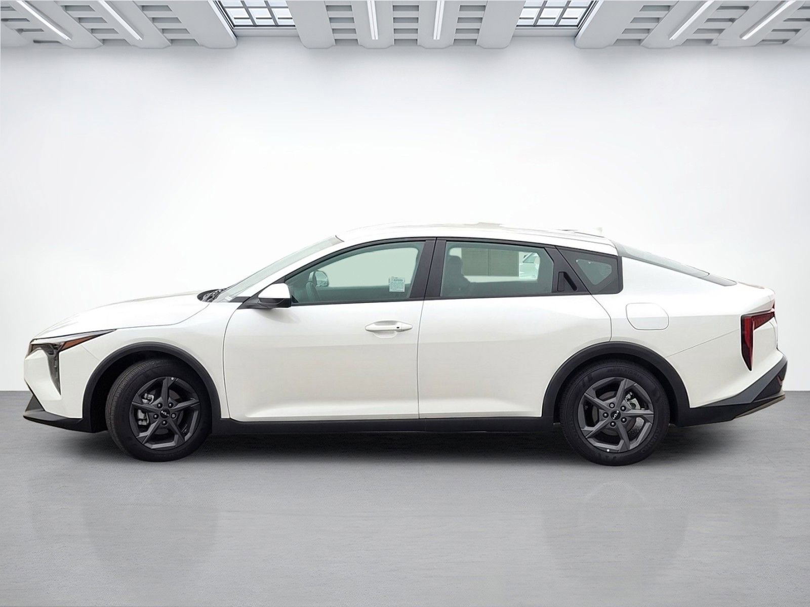 Used 2025 Kia K4 FWD image 14