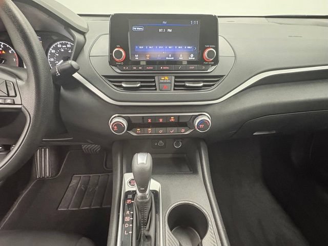Used 2024 Nissan Altima 2.5 S FWD image 19