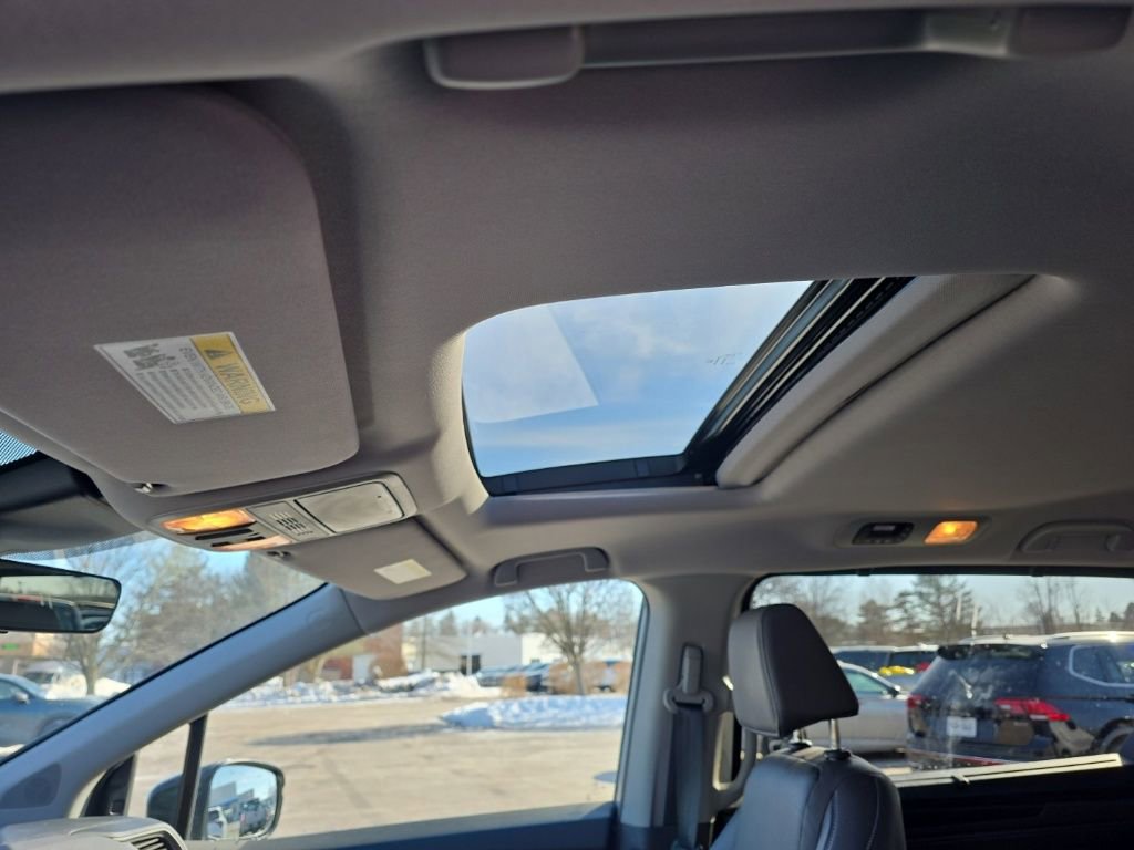 Used 2024 Honda Odyssey EX-L image 23