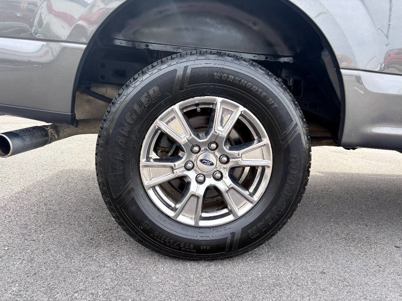 Used 2017 Ford F150 XLT w/ Equipment Group 302A Luxury AWD/4WD image 36