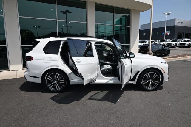 New 2027 BMW X7 xDrive40i w/ M Sport Package AWD/4WD image 41