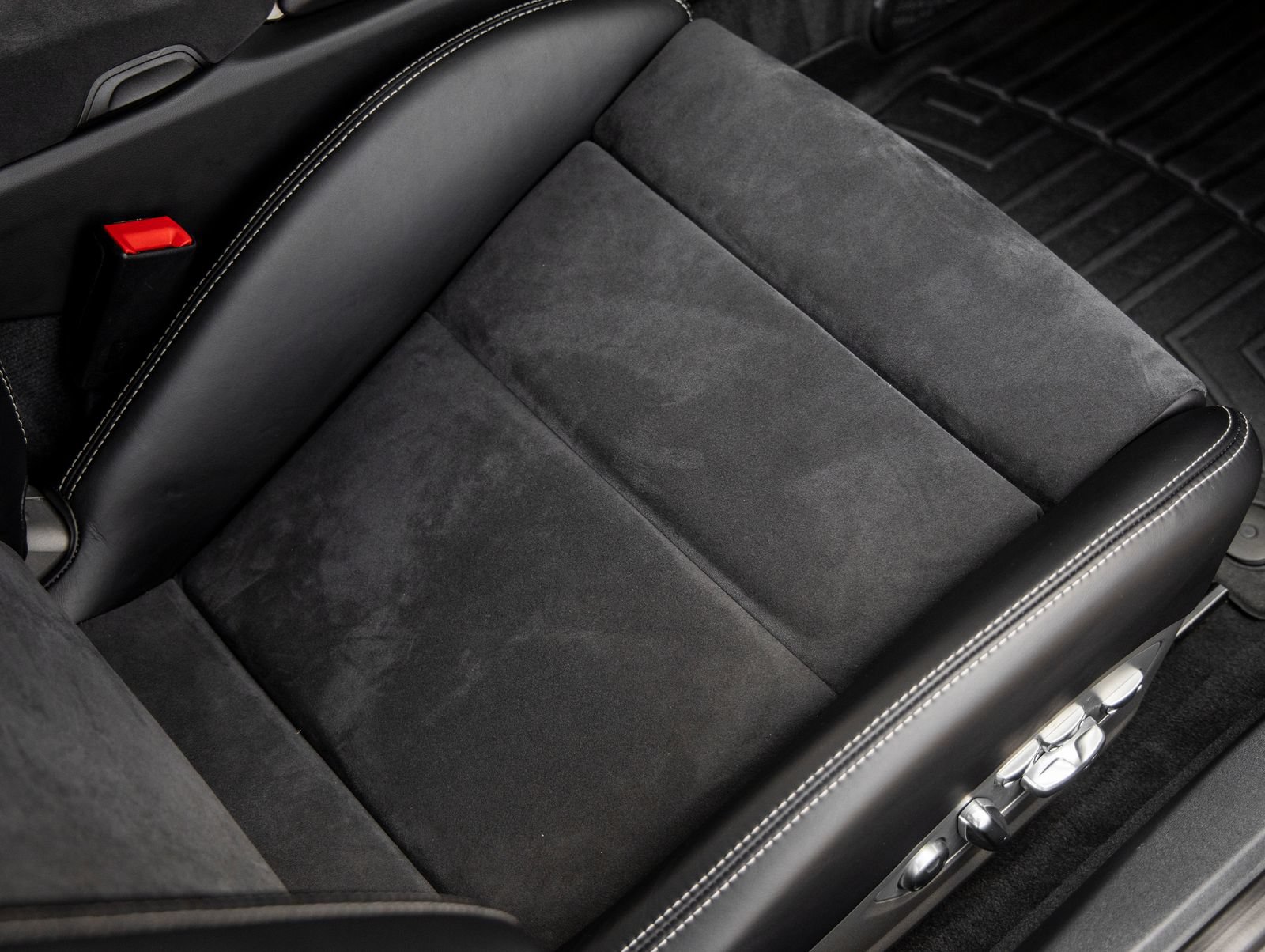 Certified 2016 Porsche 911 GT3 RWD image 36