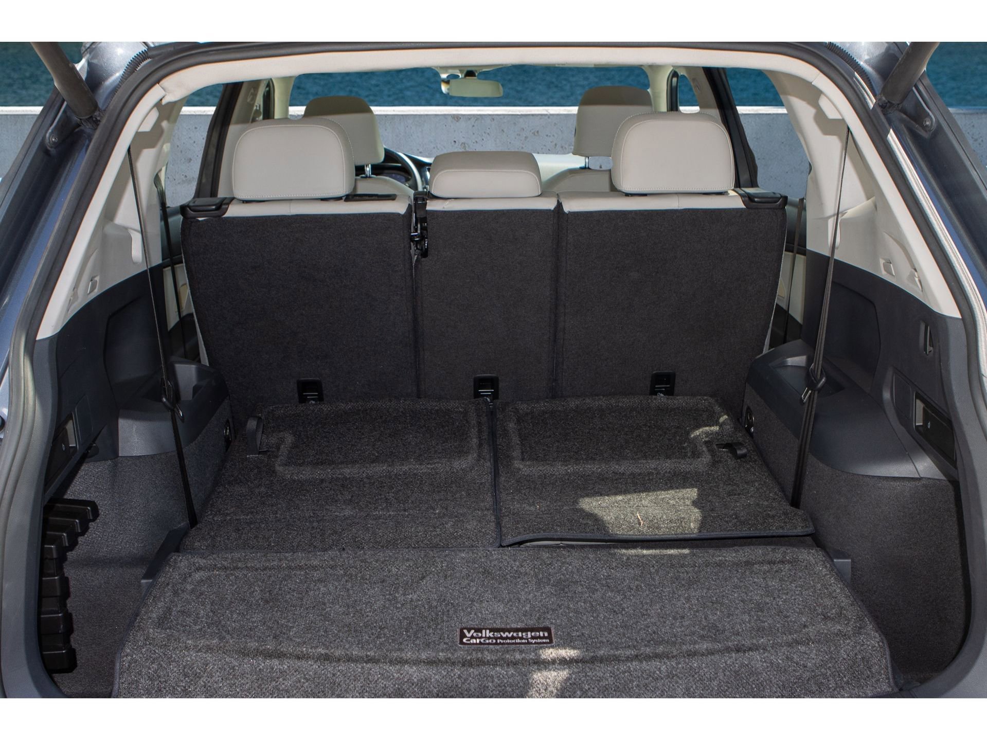 Used 2019 Volkswagen Tiguan SEL image 10