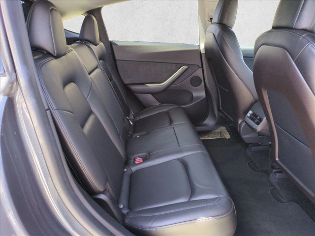 Used 2021 Tesla Model Y Long Range AWD/4WD image 20