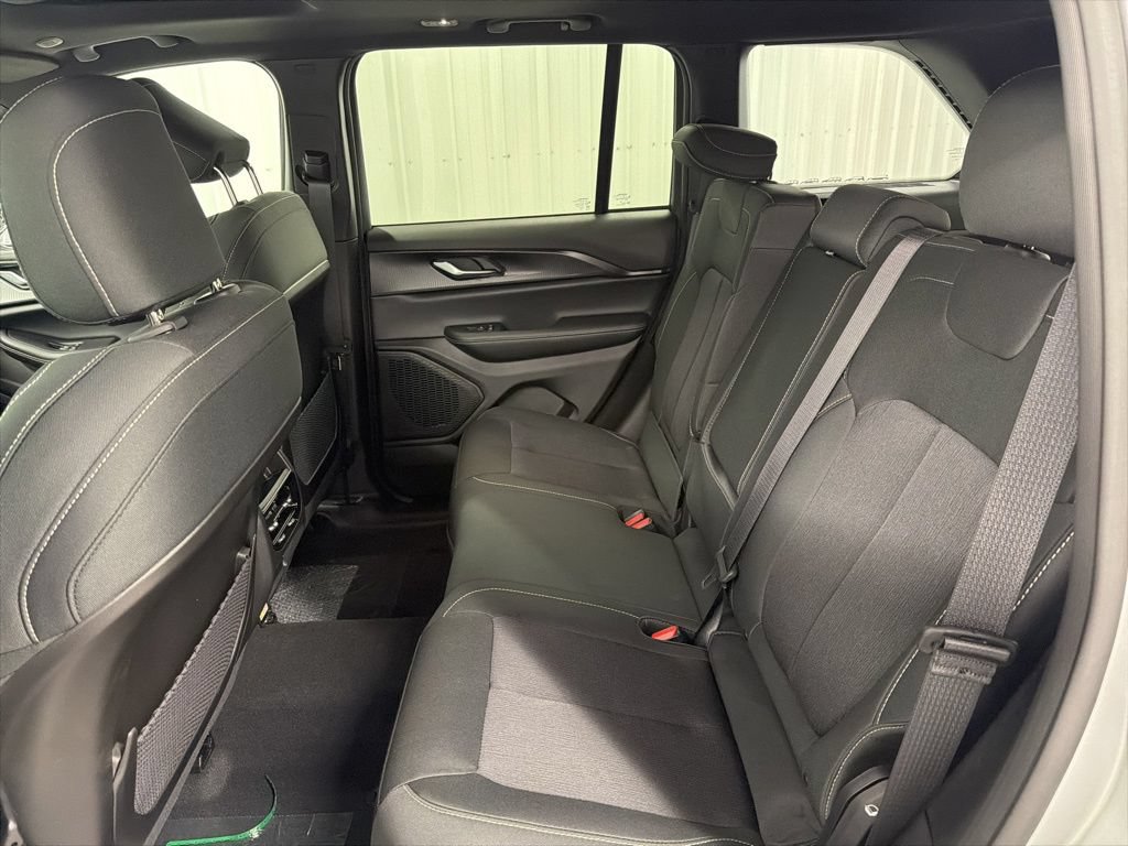 New 2026 Jeep Grand Cherokee Laredo X RWD image 11