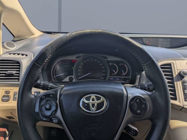 Used 2013 Toyota Venza XLE w/ XLE Premium Pkg AWD/4WD image 29