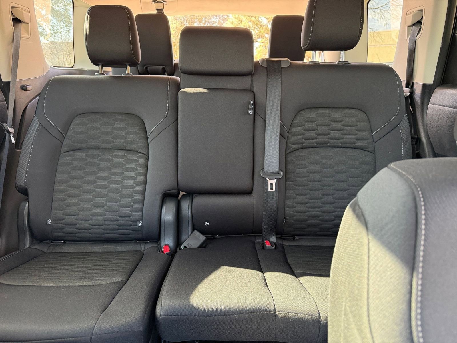 Used 2025 Nissan Pathfinder SV image 40