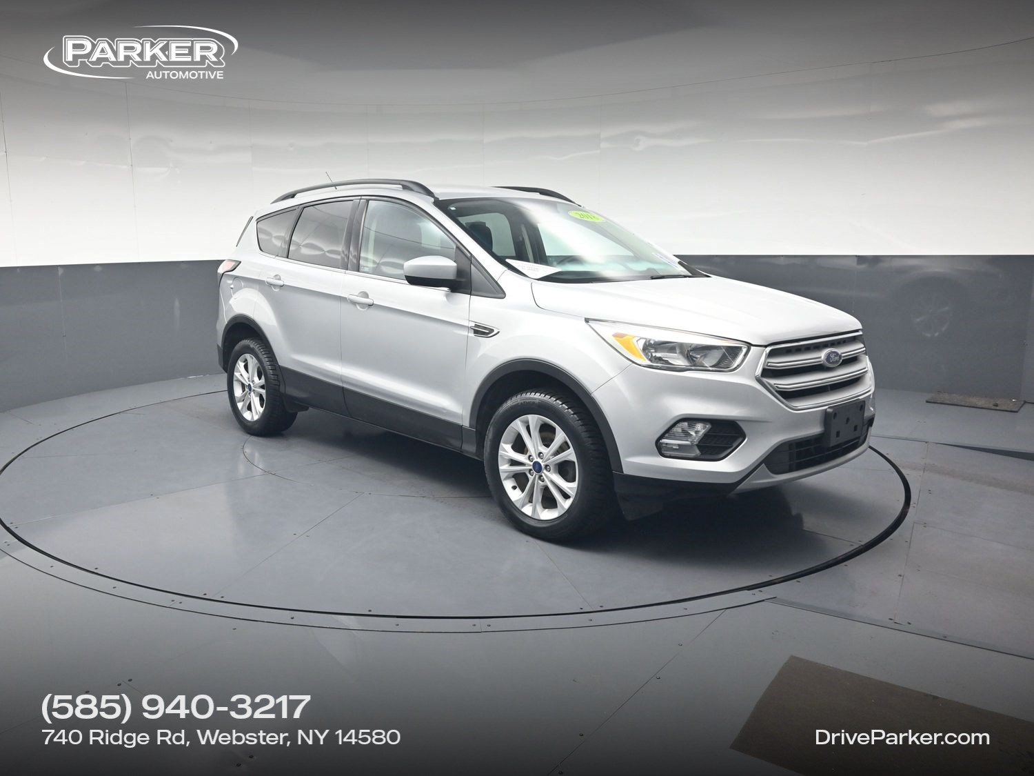 Used 2018 Ford Escape SE FWD image 1