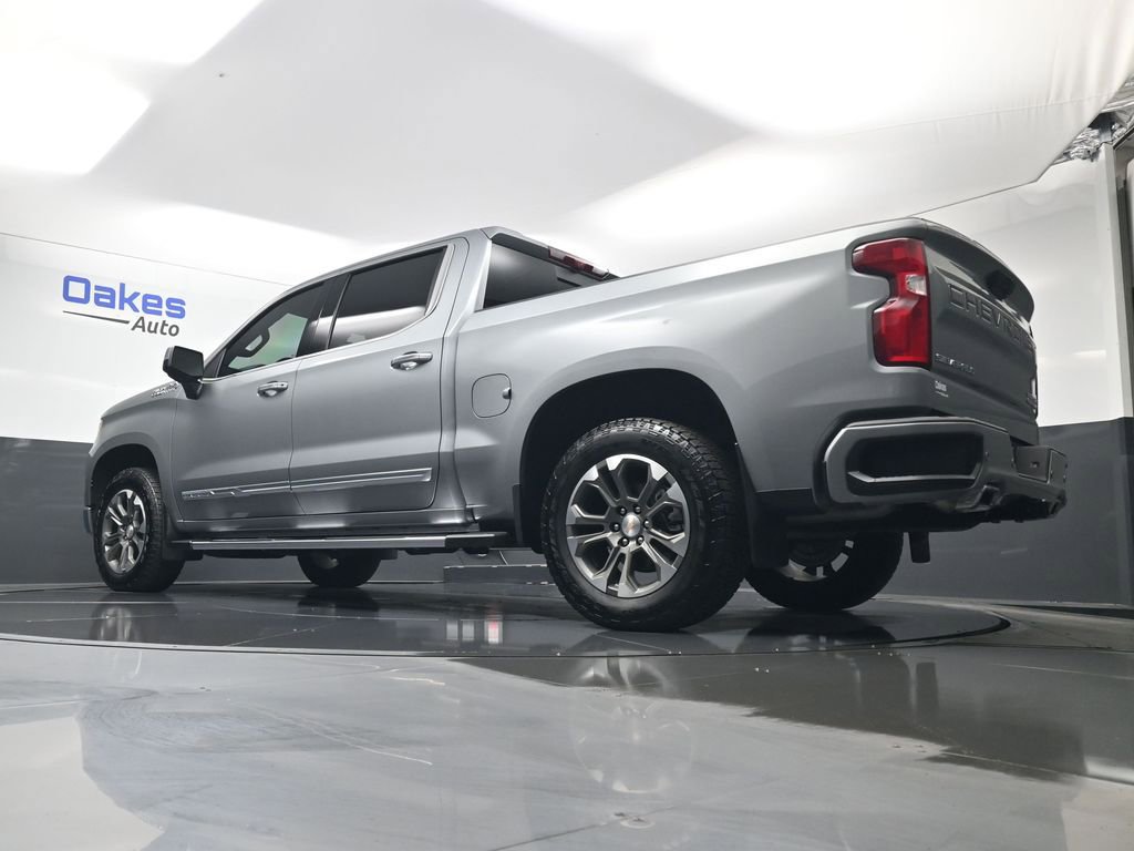 Used 2025 Chevrolet Silverado 1500 High Country w/ Technology Package AWD/4WD image 44