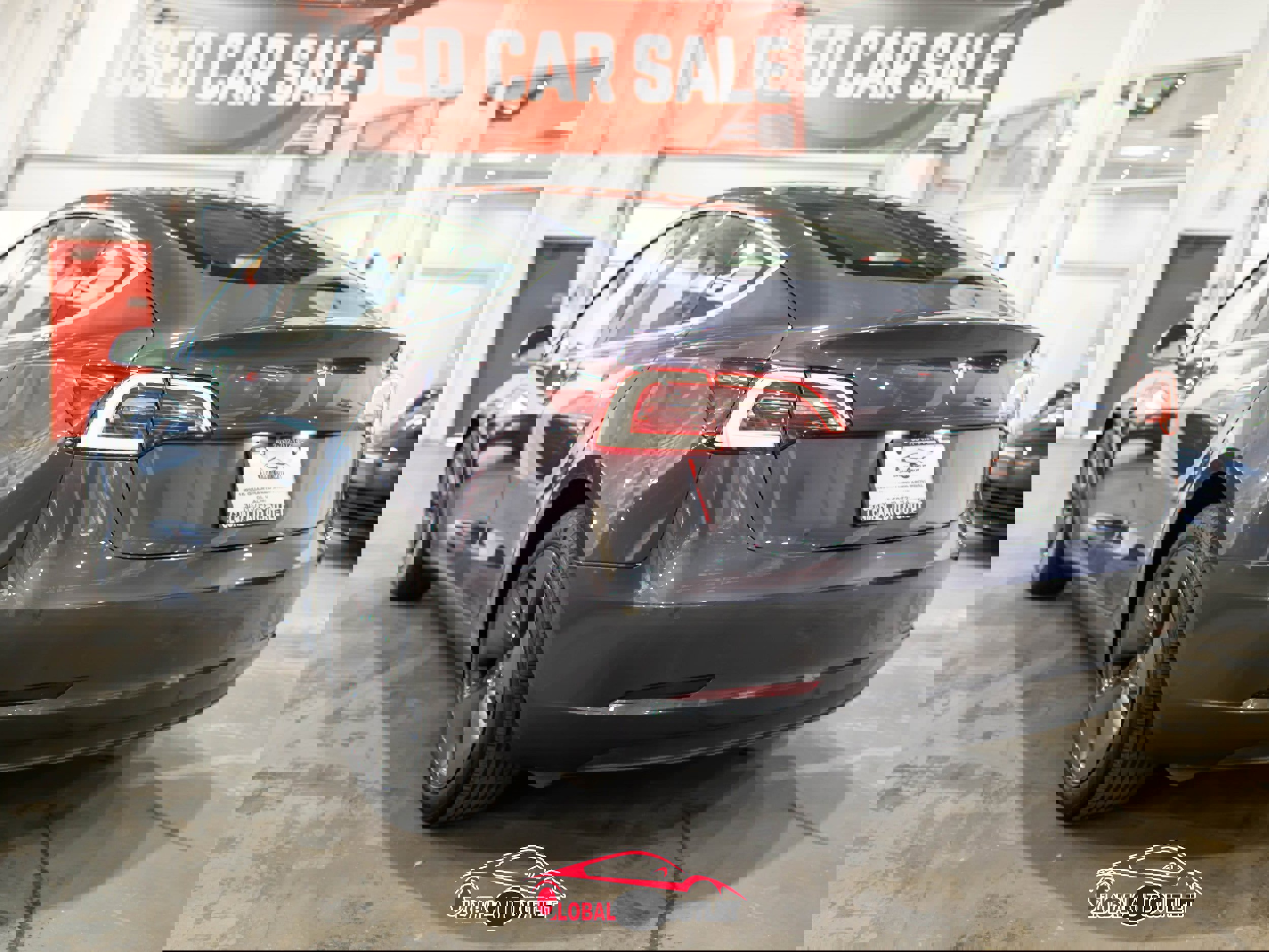 Used 2020 Tesla Model 3 Standard Range Plus image 5