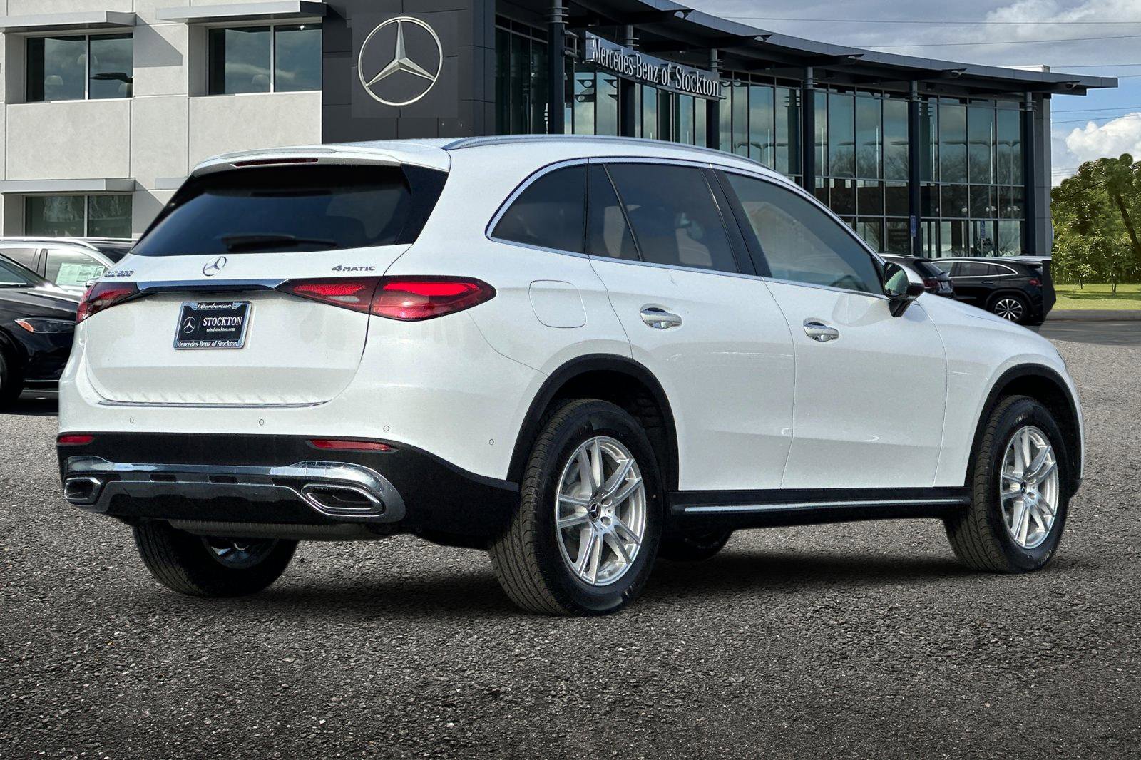 New 2026 Mercedes-Benz GLC 300 4MATIC image 4
