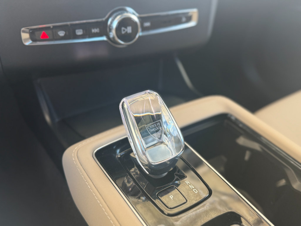 New 2026 Volvo XC90 B6 Plus w/ Protection Package Premier AWD/4WD image 21