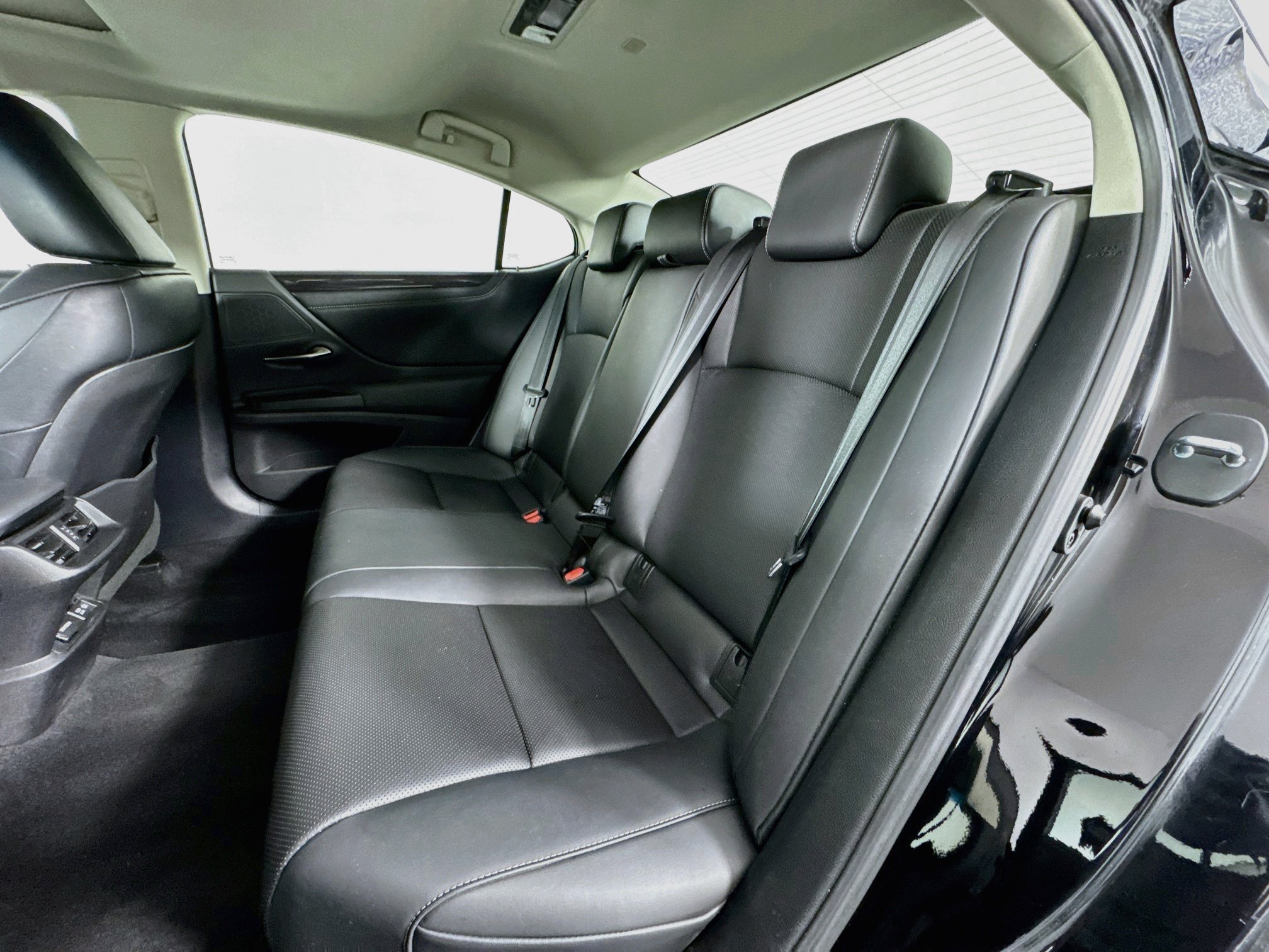 Used 2020 Lexus ES 350 w/ Premium Package FWD image 24