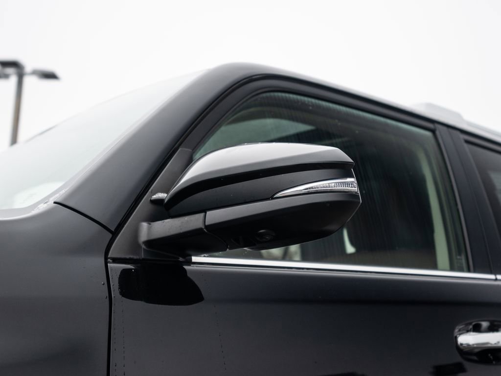 Used 2023 Toyota 4Runner Limited image 14