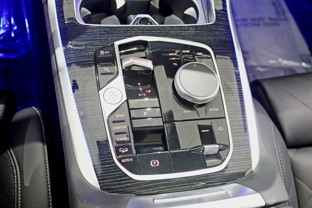 Used 2023 BMW X7 xDrive40i w/ M Sport Package image 26