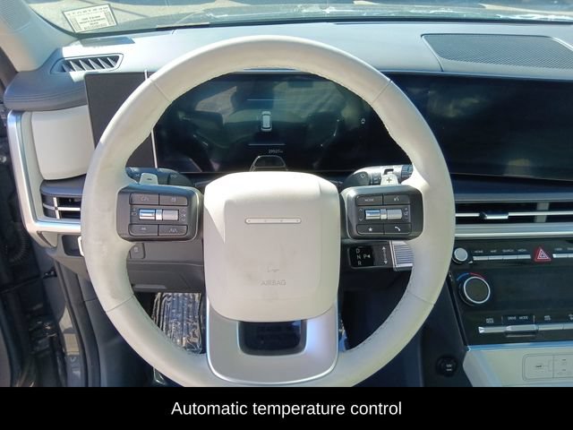 Used 2025 Hyundai Santa Fe SEL AWD/4WD image 8