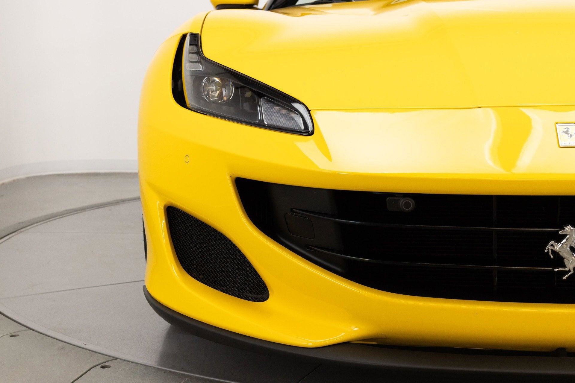Certified 2020 Ferrari Portofino RWD image 28