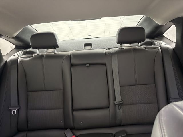 Used 2015 Chevrolet Impala LT w/ Convenience Package image 36