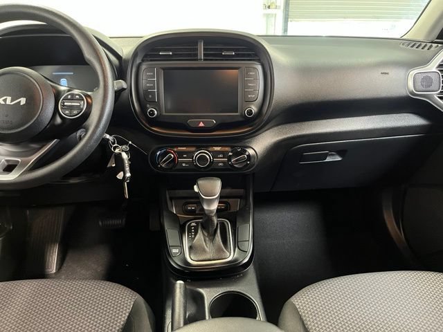 Used 2024 Kia Soul LX w/ Option Group 015 FWD image 21