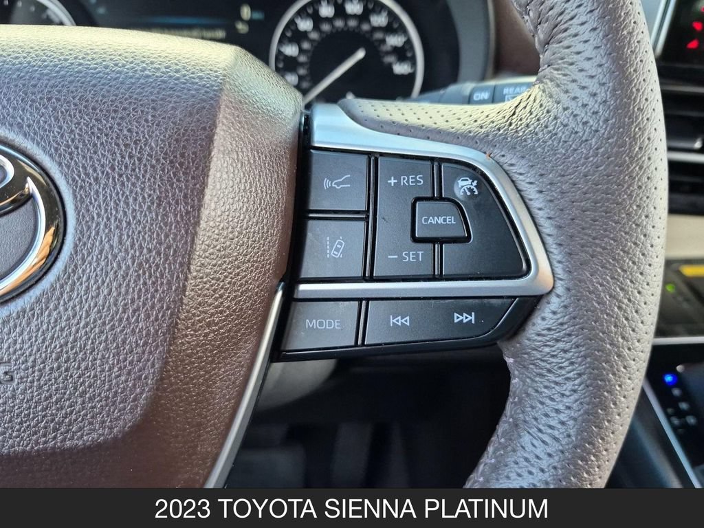 Used 2023 Toyota Sienna Platinum FWD image 19
