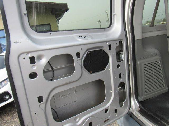 Used 2014 Ford E-350 and Econoline 350 XL w/ Power Windows & Locks Group RWD image 32