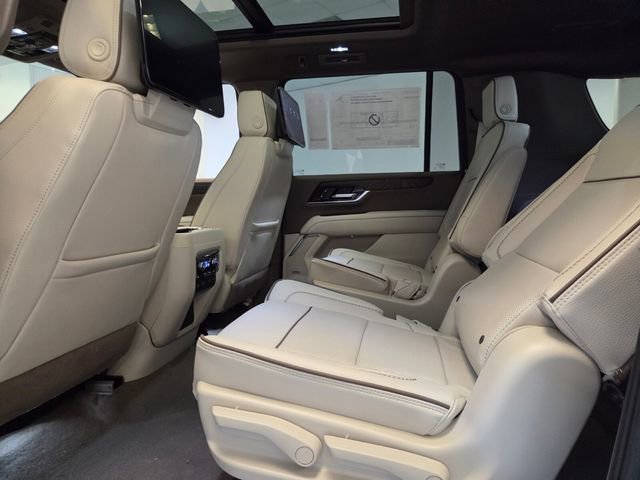 New 2026 GMC Yukon XL Denali w/ Denali Reserve Package image 12