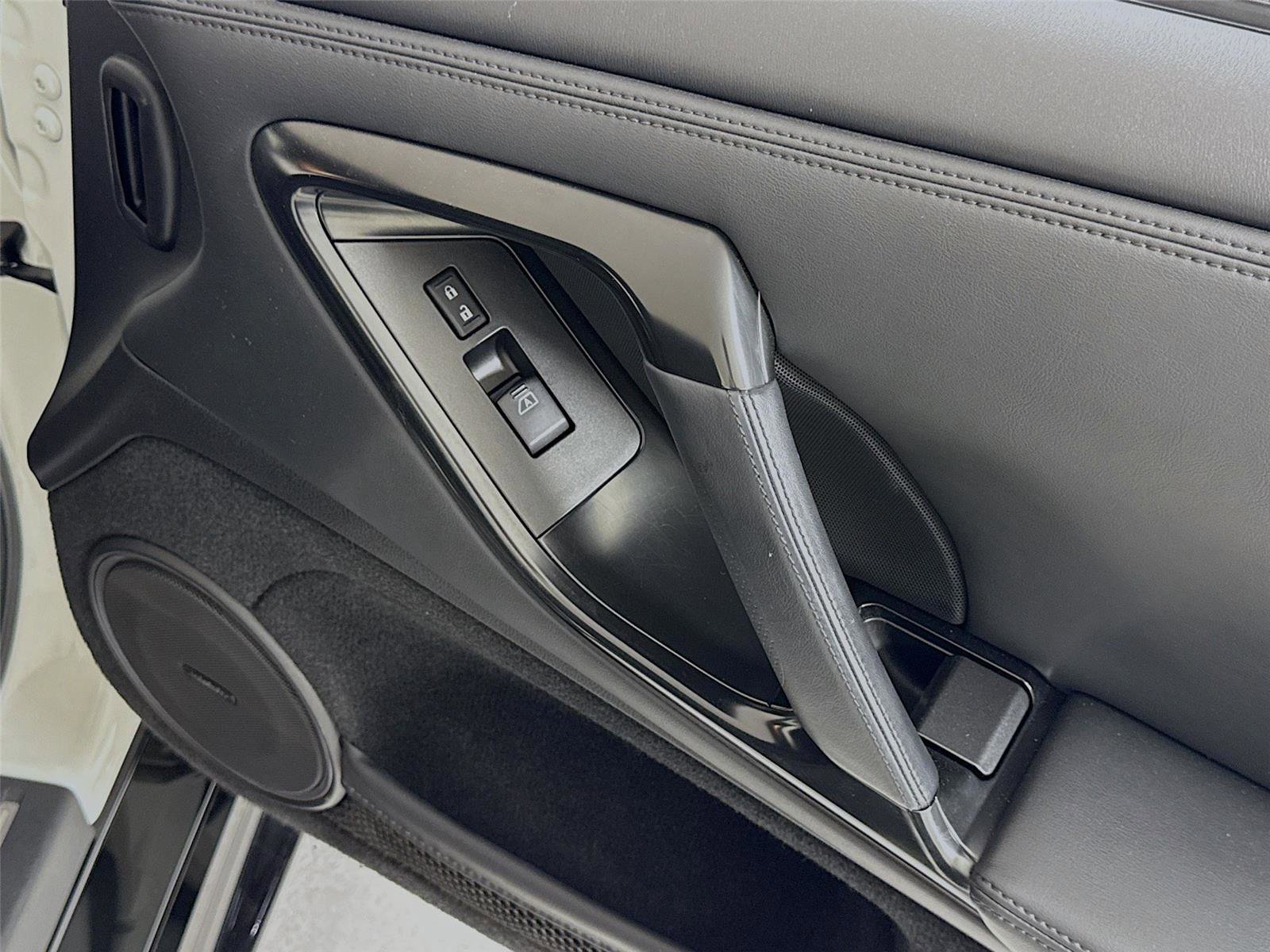 Used 2020 Nissan GT-R Premium image 29
