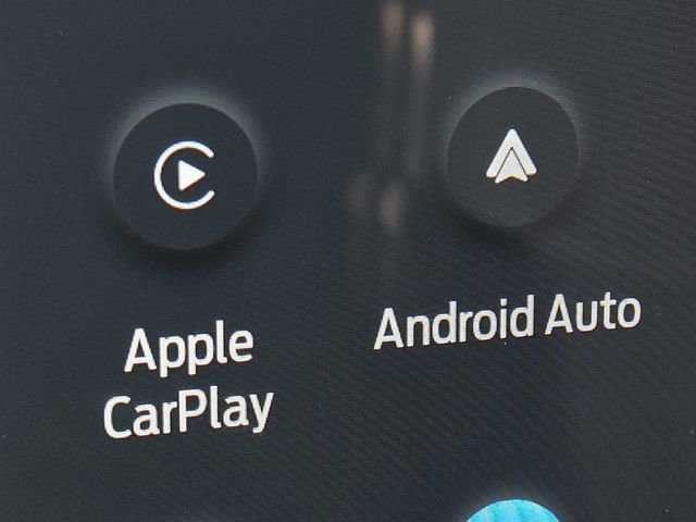 Used 2023 Ford F150 Lightning Platinum image 7