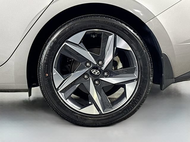Used 2023 Hyundai Elantra SEL w/ Convenience Package FWD image 29