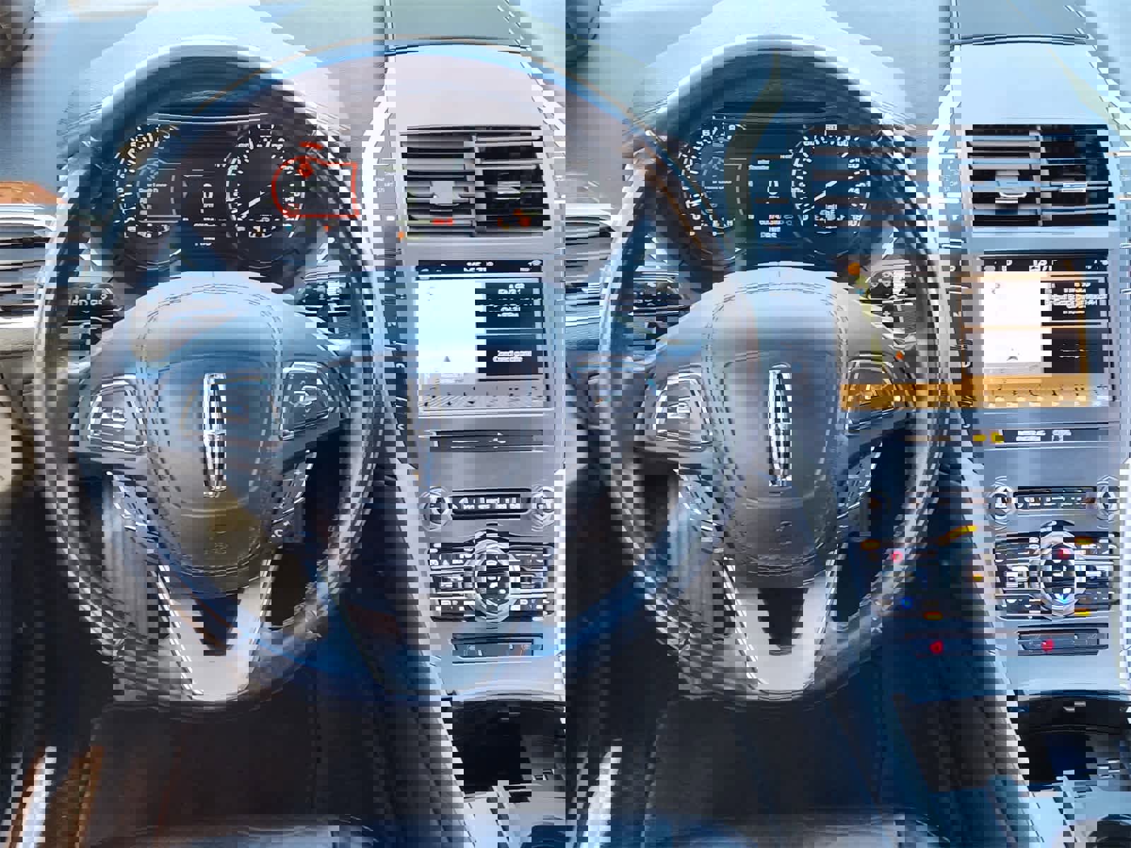 Used 2019 Lincoln MKZ Reserve image 26