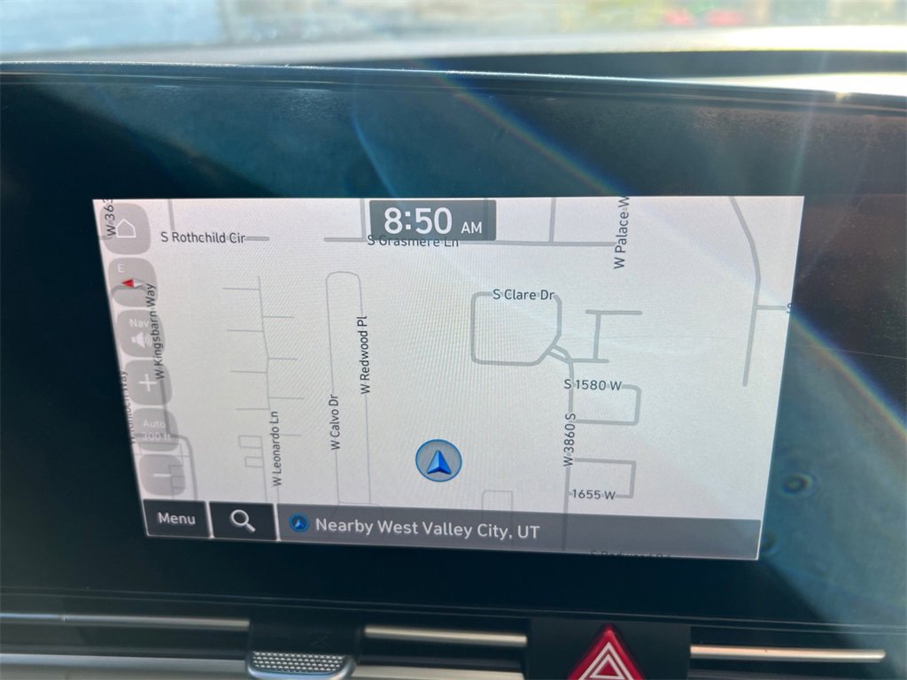 Used 2023 Hyundai Elantra Limited image 23