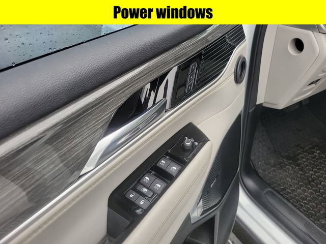 Used 2022 Jeep Wagoneer Series III w/ Premium Group I AWD/4WD image 20