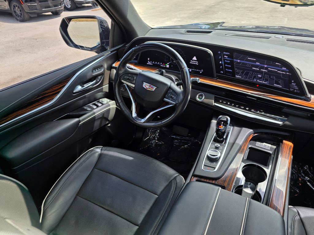 Used 2022 Cadillac Escalade ESV Premium Luxury image 42