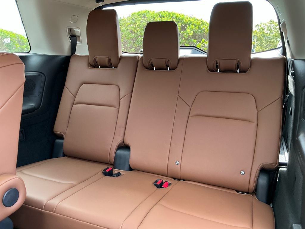 New 2026 Nissan Pathfinder Platinum AWD/4WD image 33