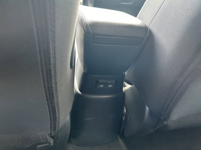 Used 2022 Nissan Kicks S FWD image 37