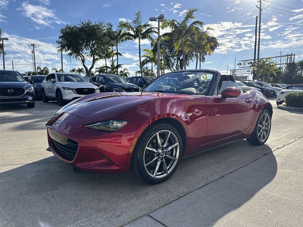Used 2022 MAZDA MX-5 Miata Grand Touring w/ Weather Package image 29