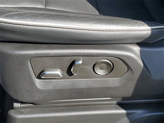 Certified 2023 Cadillac Escalade Premium Luxury w/ LPO, Illumination Package image 26