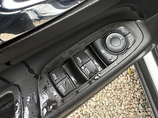 Used 2024 Chevrolet Equinox RS image 24