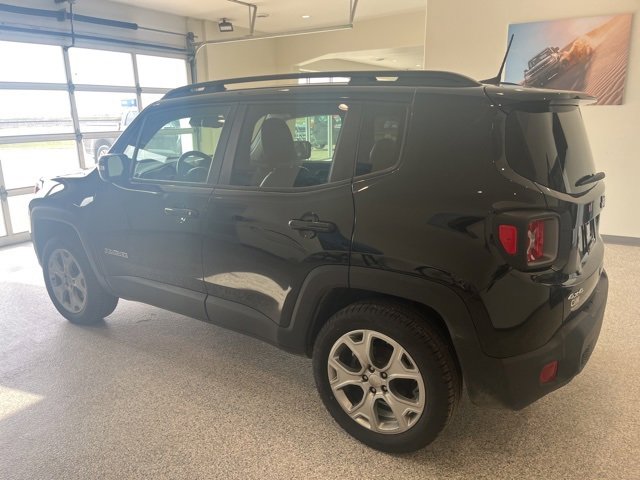 Used 2020 Jeep Renegade Limited image 4