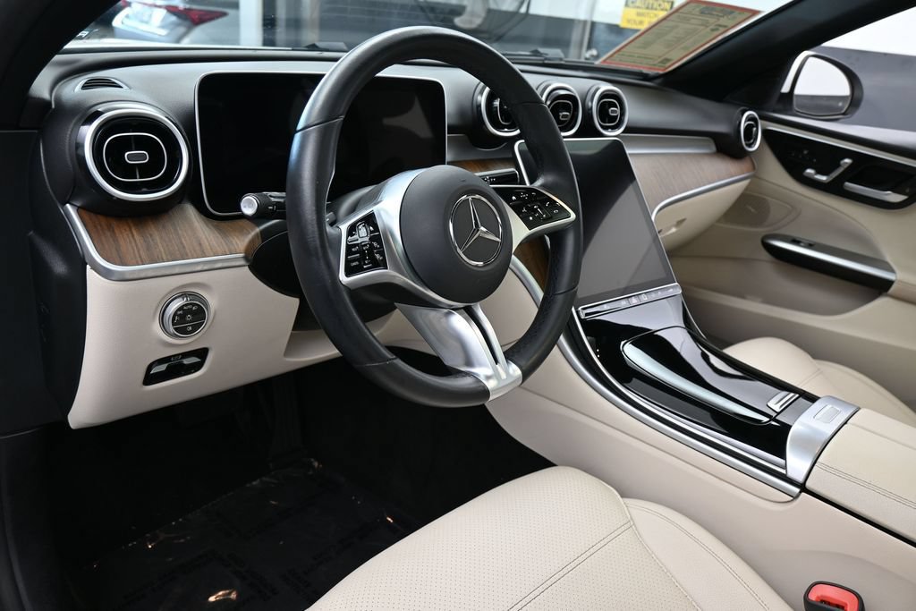 Used 2025 Mercedes-Benz C 300 Sedan image 18