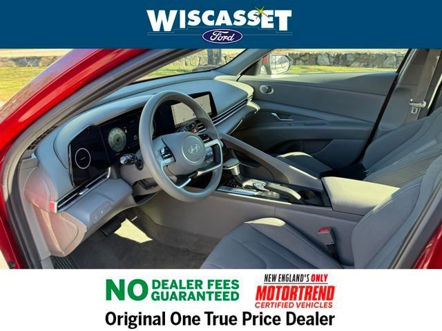 Used 2024 Hyundai Elantra SEL image 1