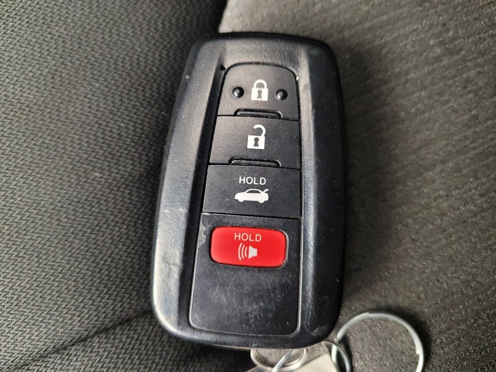 Used 2018 Toyota Camry LE w/ Audio Package image 32