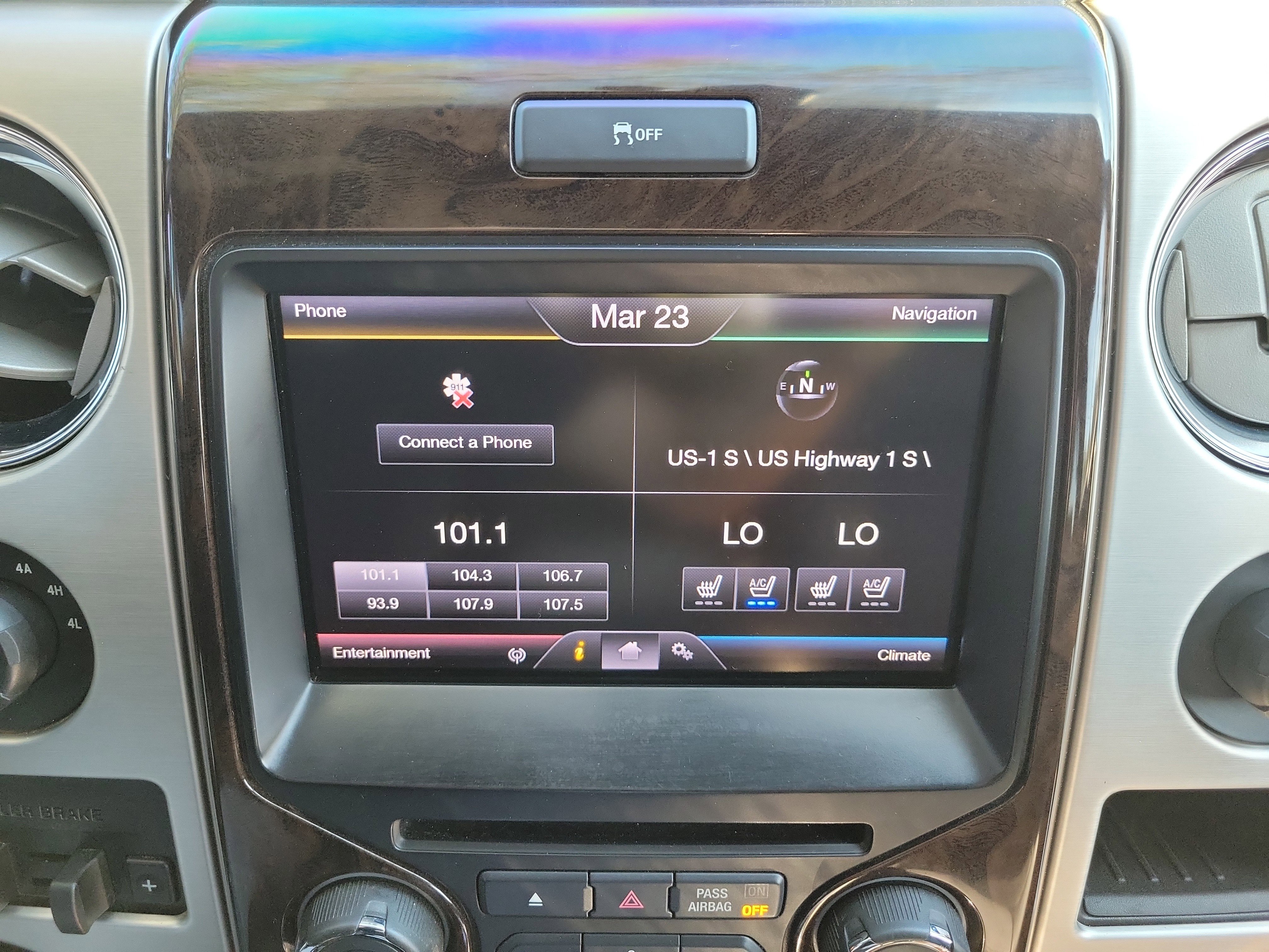 Used 2013 Ford F150 Platinum image 26