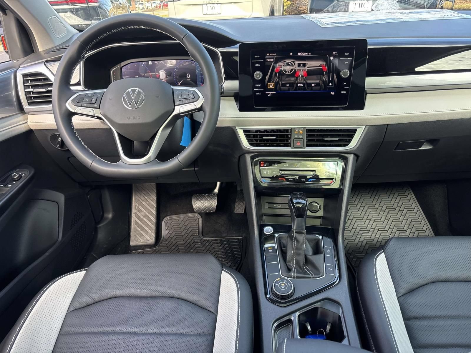 New 2026 Volkswagen Taos SEL AWD/4WD image 28