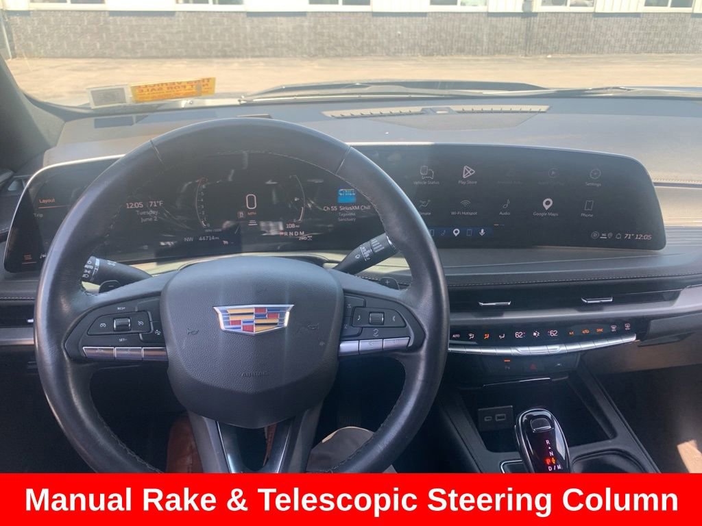 Used 2024 Cadillac XT4 Premium Luxury AWD/4WD image 13